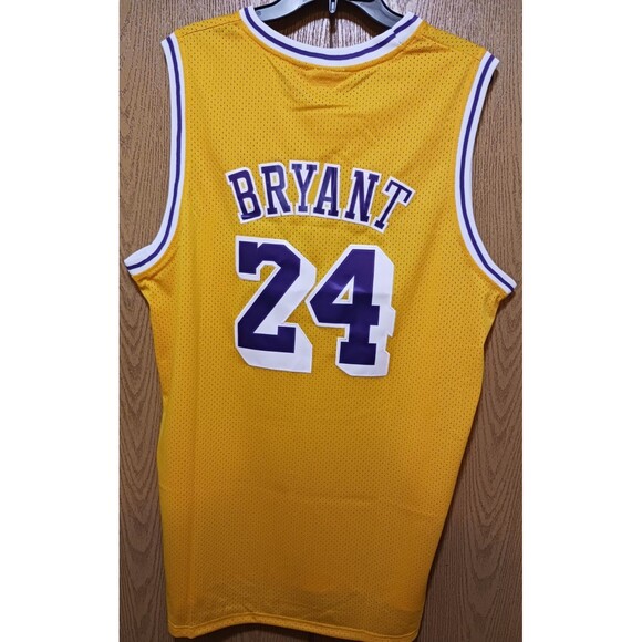 Kobe Bryant (Mitchell/Ness)-(Lakers)-(Yellow)-(Jersey)-(New Cond.)-(SizeXL)-$100 - Picture 5 of 12